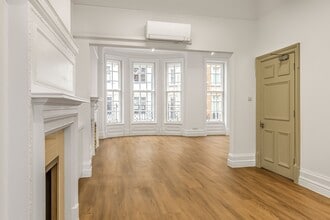 4 Wimpole St, London to rent Interior Photo- Image 2 of 6