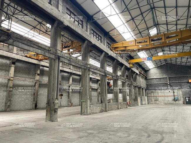 Vente Local d'activités 4 218 m²