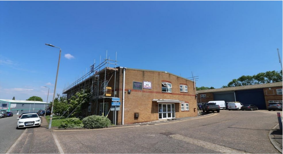 Sopwith Cres, Wickford, SS11 8YU UK