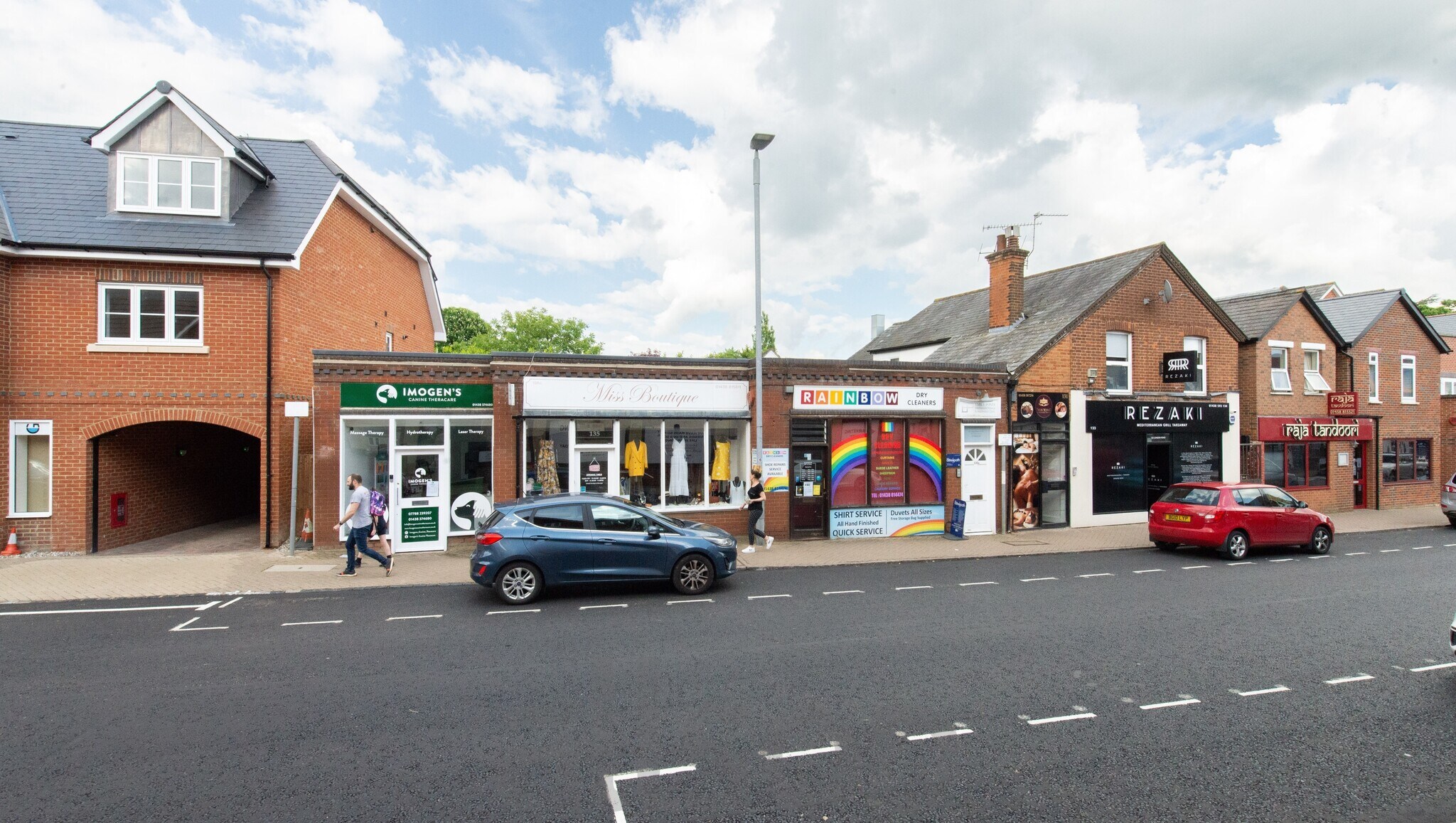 135A-135D London Rd, Knebworth for sale Primary Photo- Image 1 of 1