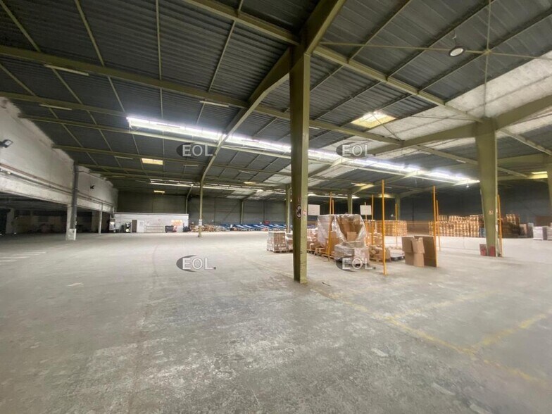 Industrial in Chennevières-sur-Marne to rent - Building Photo - Image 3 of 10
