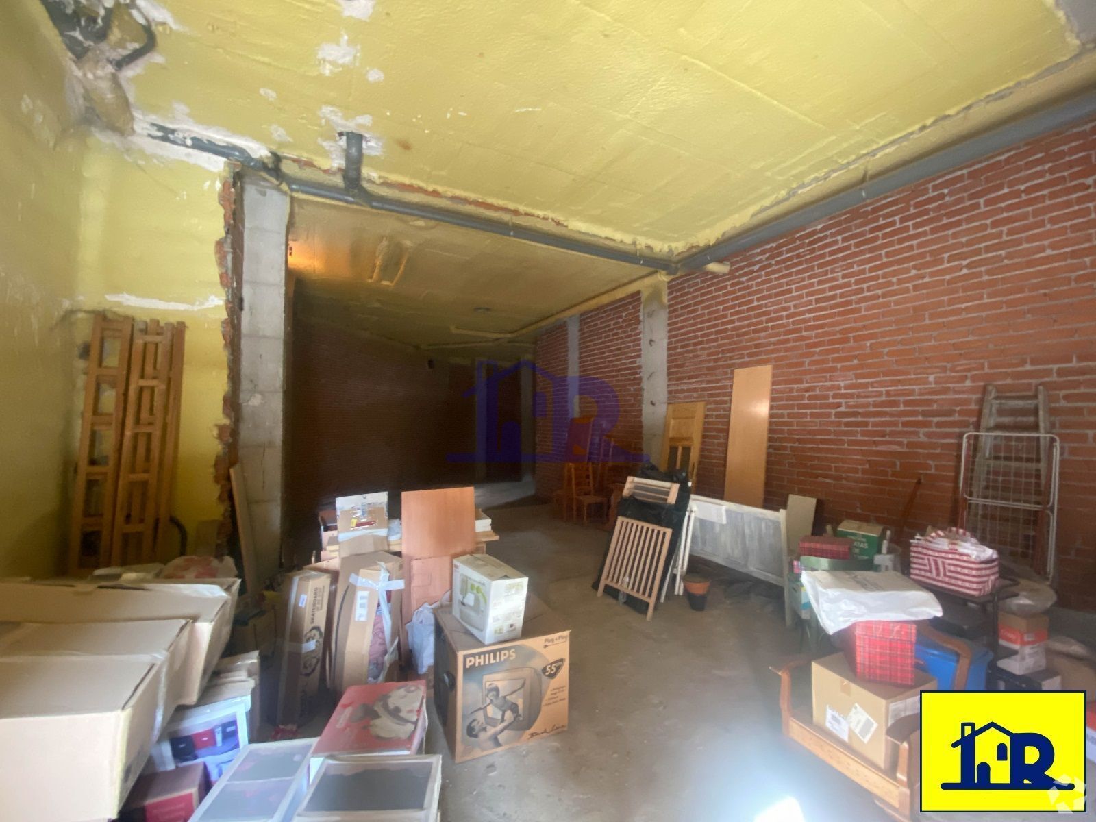 Retail in Cuenca, Cuenca to rent Interior Photo- Image 1 of 4