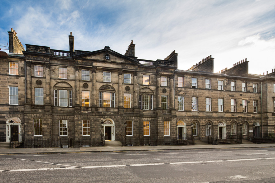 26 Charlotte Sq, Edinburgh for rent - Primary Photo - Image 1 of 3