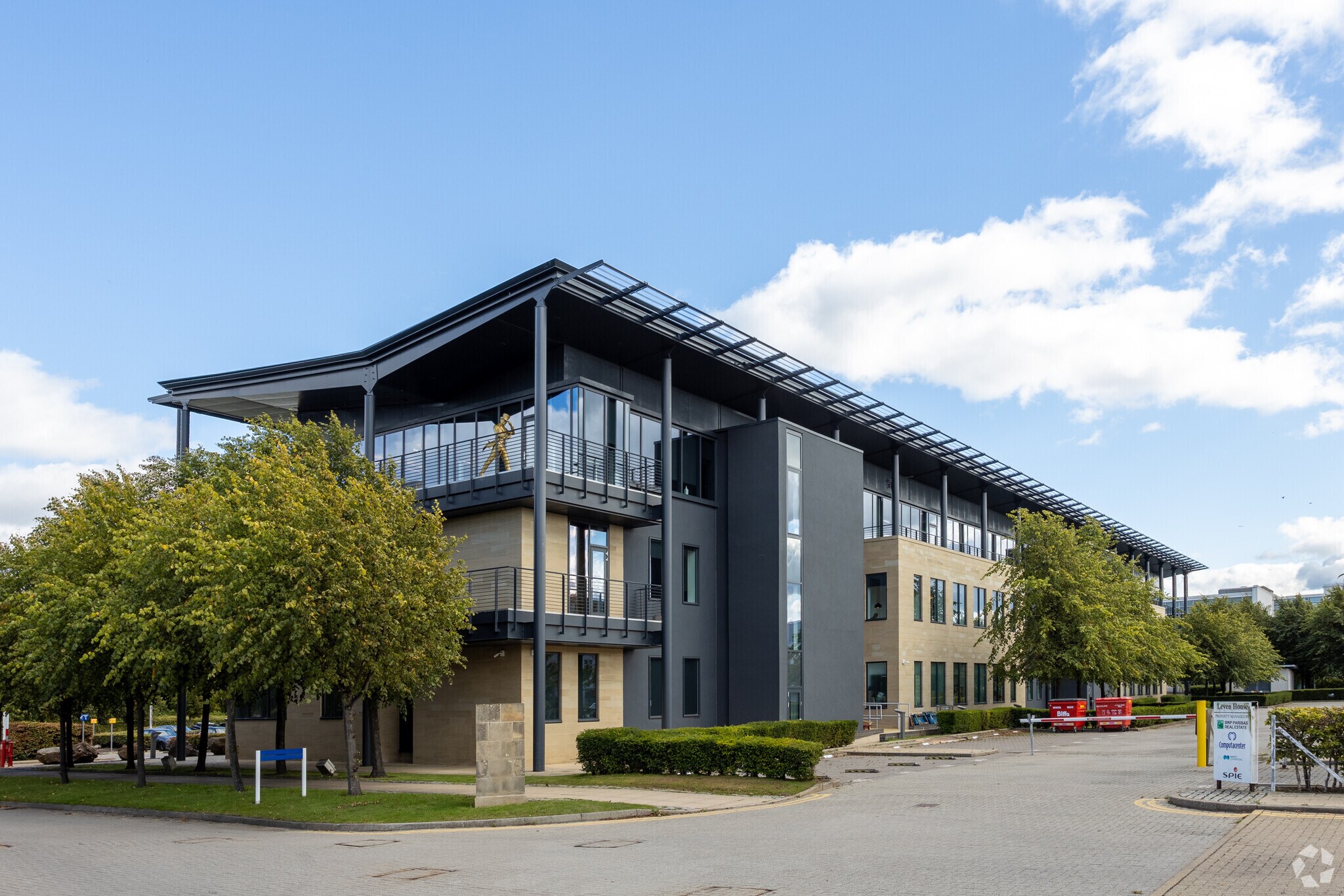 11-12 Lochside Pl, Edinburgh for sale Primary Photo- Image 1 of 1