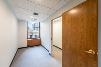 30 N Michigan Ave, Chicago, IL to rent Interior Photo- Image 2 of 6
