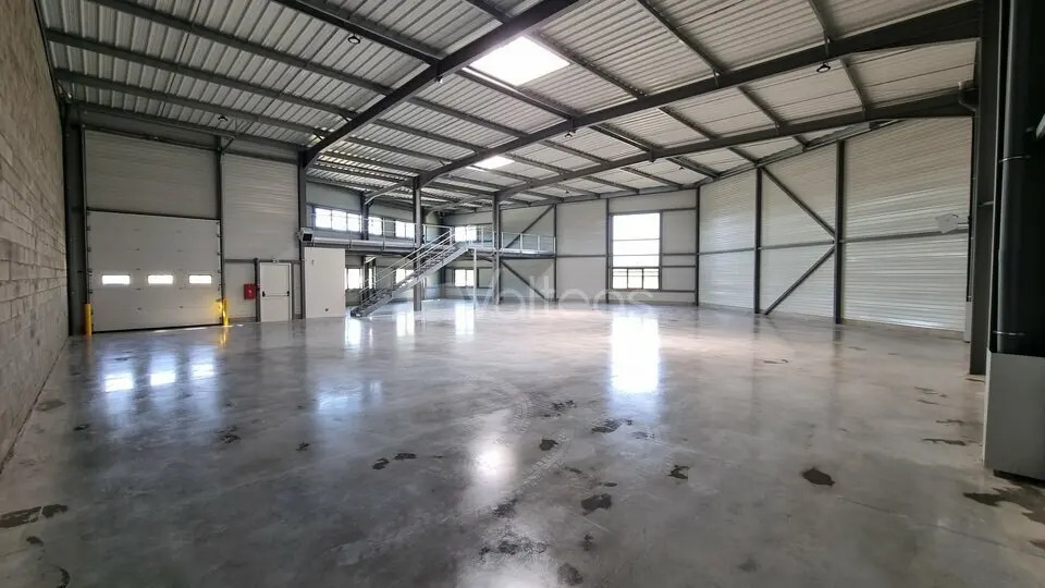 Vente Local d'activités 589 m² - Photo 1