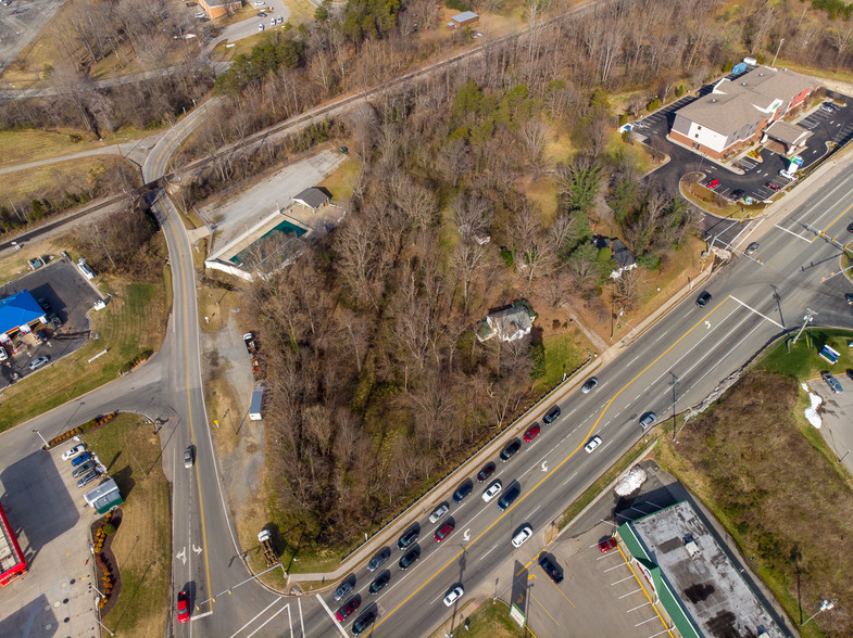 359-361 Old Franklin Tpke, Rocky Mount, VA for sale - Primary Photo - Image 1 of 1