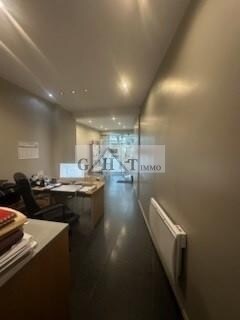 Retail in Vincennes for sale - Interior Photo - Image 3 of 6