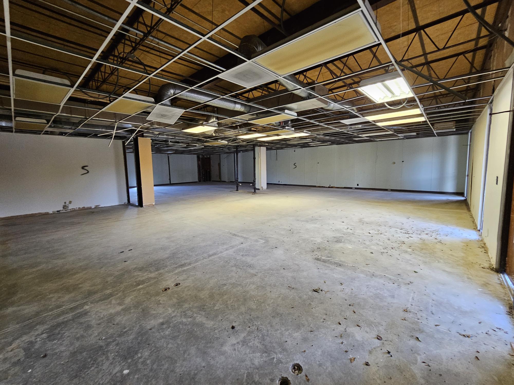 3050 Presidential Dr, Atlanta, GA to rent Interior Photo- Image 1 of 2