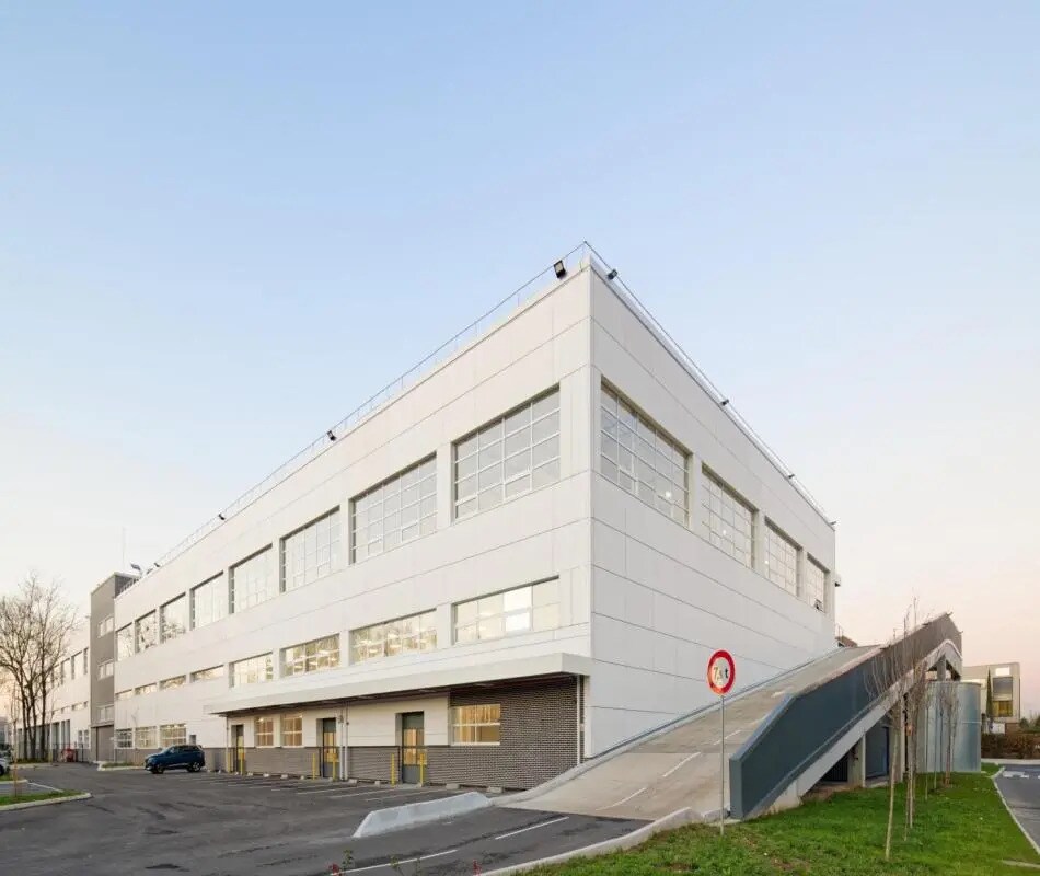 Industrial in Gennevilliers to rent Building Photo- Image 1 of 11
