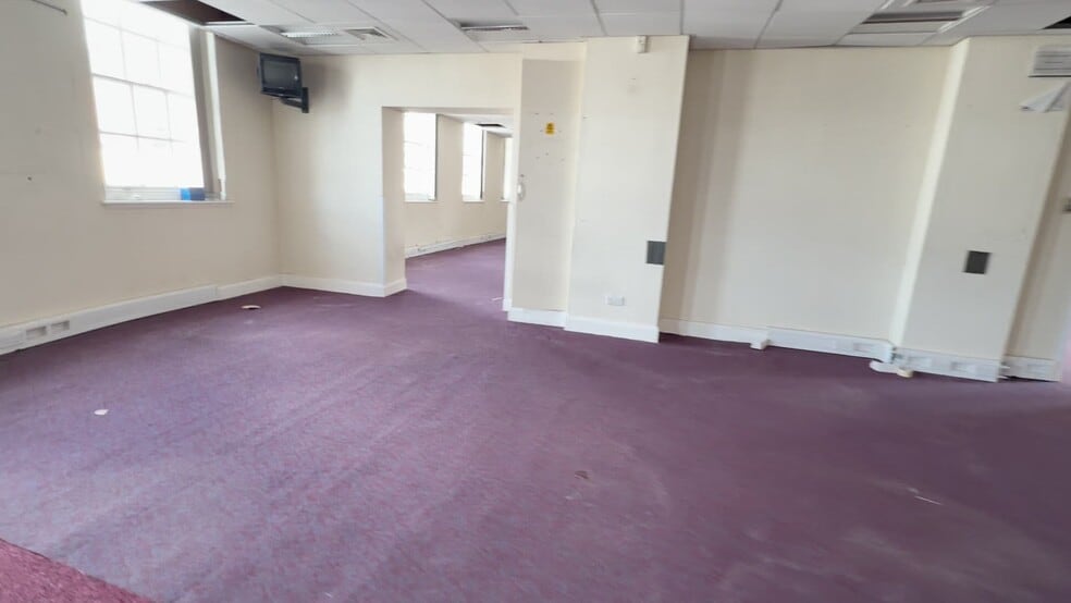 4-5 Market Pl, Kingston Upon Thames to rent - Commercial Listing Video - Image 2 of 10