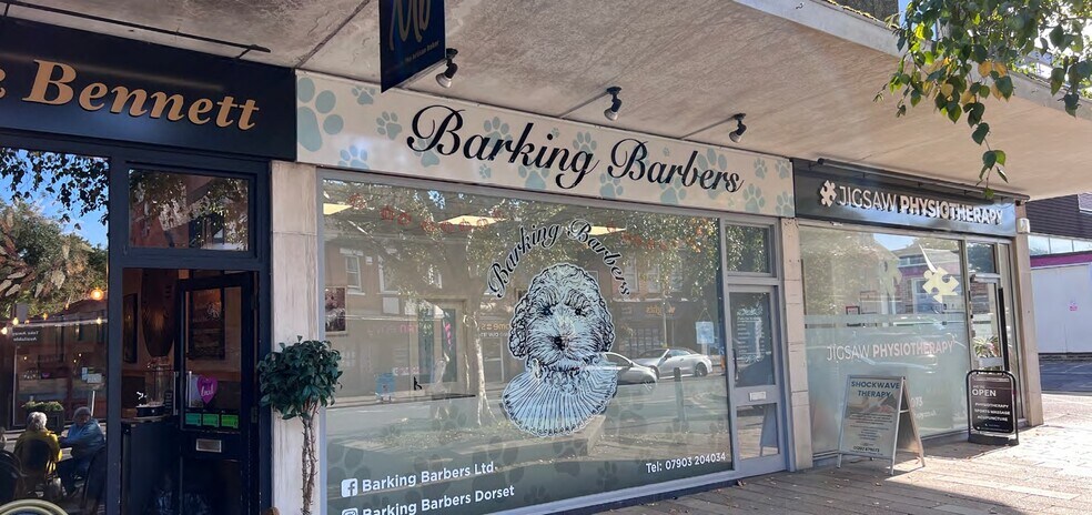 214 Lower Blandford Rd, Broadstone to rent - Building Photo - Image 2 of 6