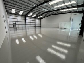8 Axial Way, Colchester to rent Interior Photo- Image 2 of 6