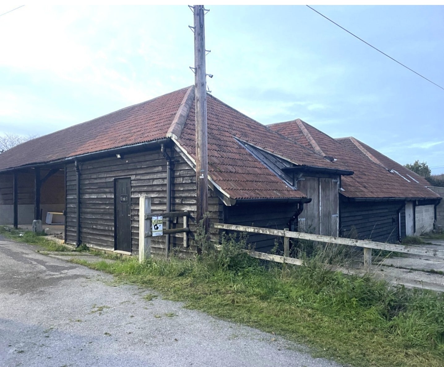 Unit 1 Brocas Lands, Pitfield Ln, Silchester to rent Primary Photo- Image 1 of 2