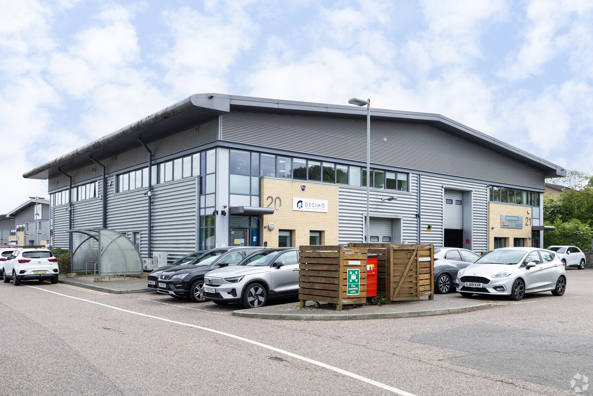 Schooner Ct, Dartford for sale Primary Photo- Image 1 of 1
