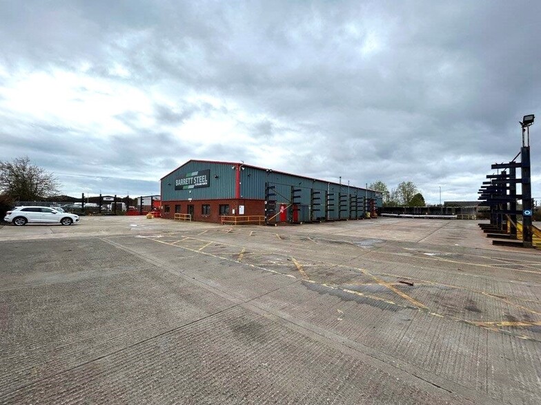 Brent Avenue, Forties Road Industrial Estate Av, Montrose for sale - Primary Photo - Image 2 of 4