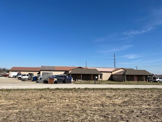 334 W County Road 1100 S, Haubstadt, IN for rent - Building Photo - Image 1 of 5