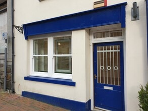 14 High St, Torrington to rent Interior Photo- Image 1 of 5