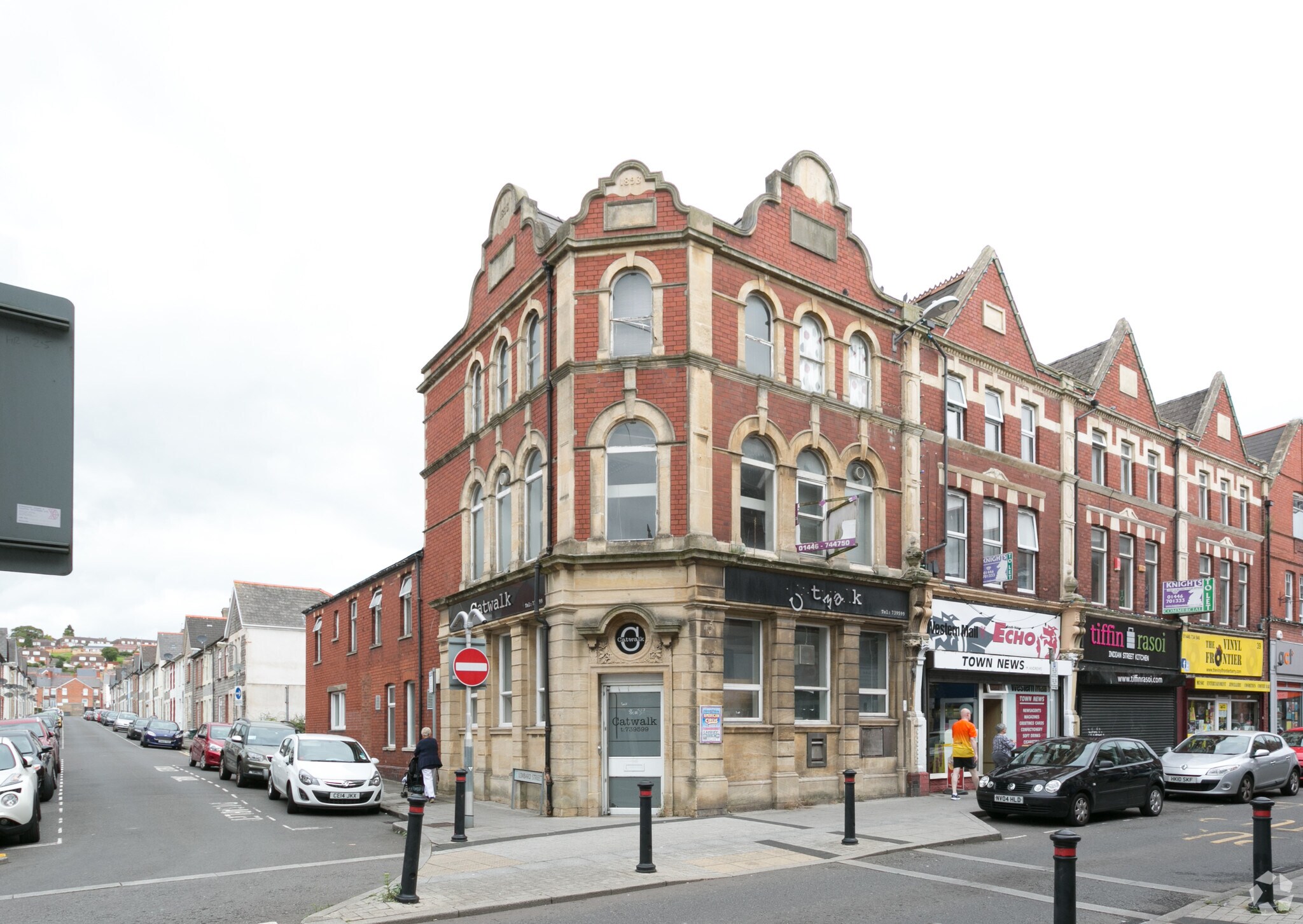 33 Holton Rd, Barry for sale Primary Photo- Image 1 of 1