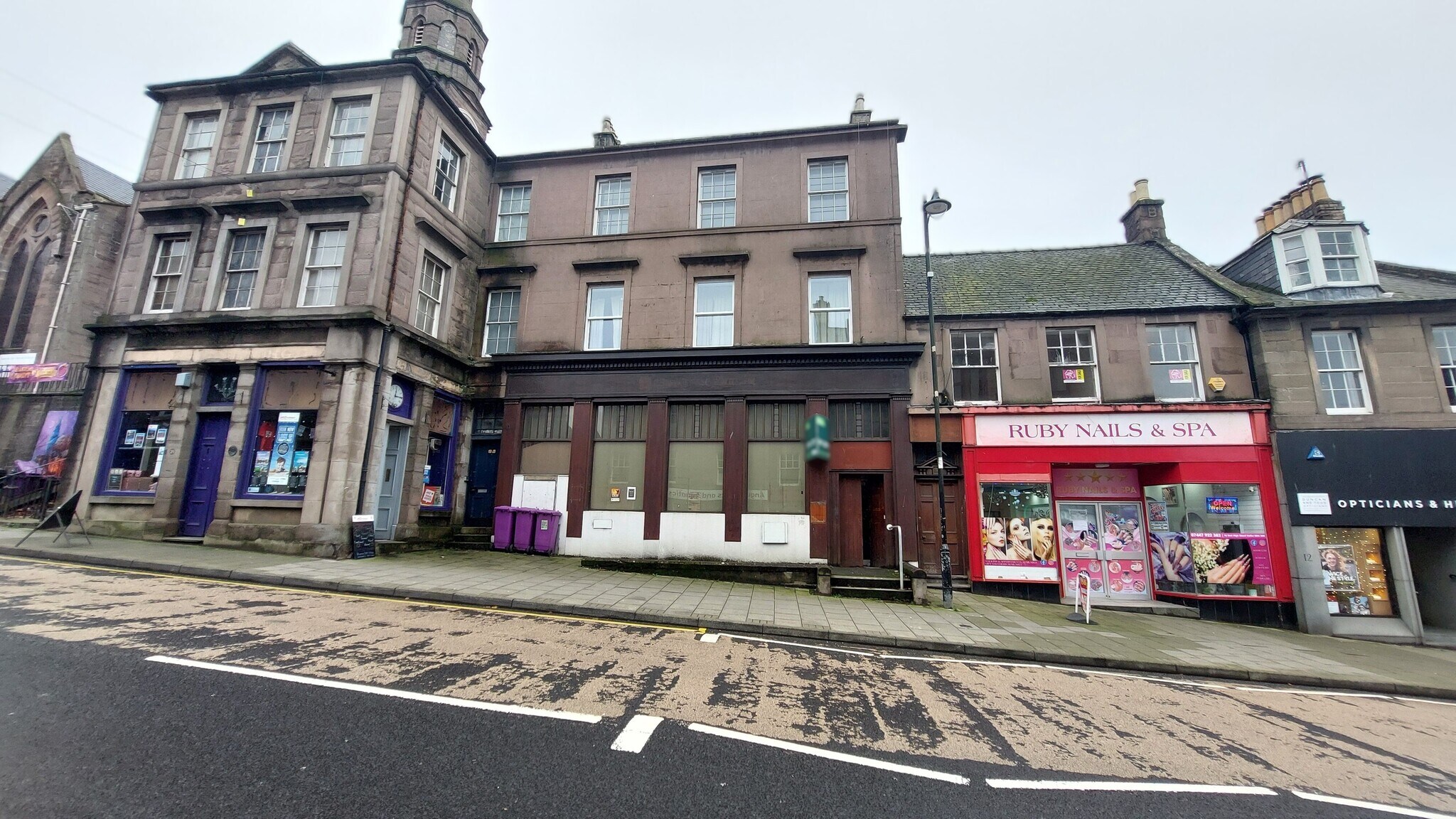 20 East High St, Forfar to rent Building Photo- Image 1 of 5