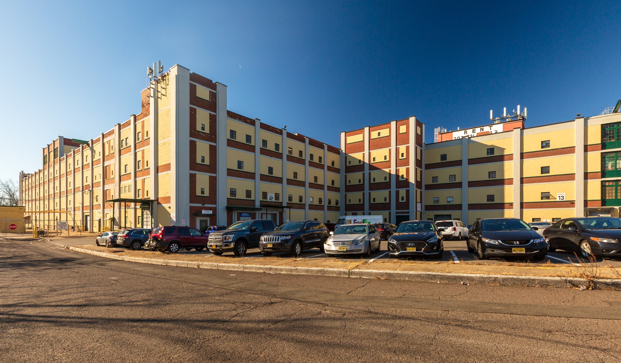 239 Lindbergh Pl, Paterson, NJ to rent Building Photo- Image 1 of 16