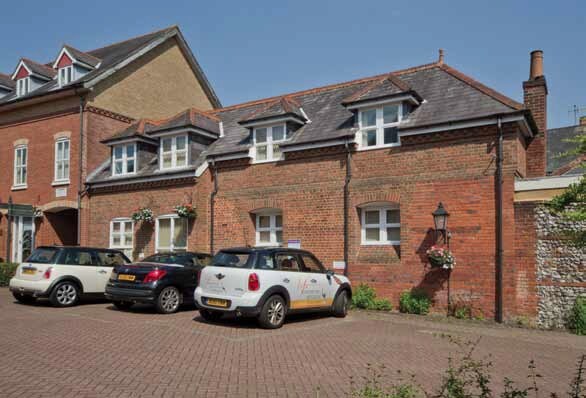 1-13 Staple Gdns, Winchester for sale Primary Photo- Image 1 of 1