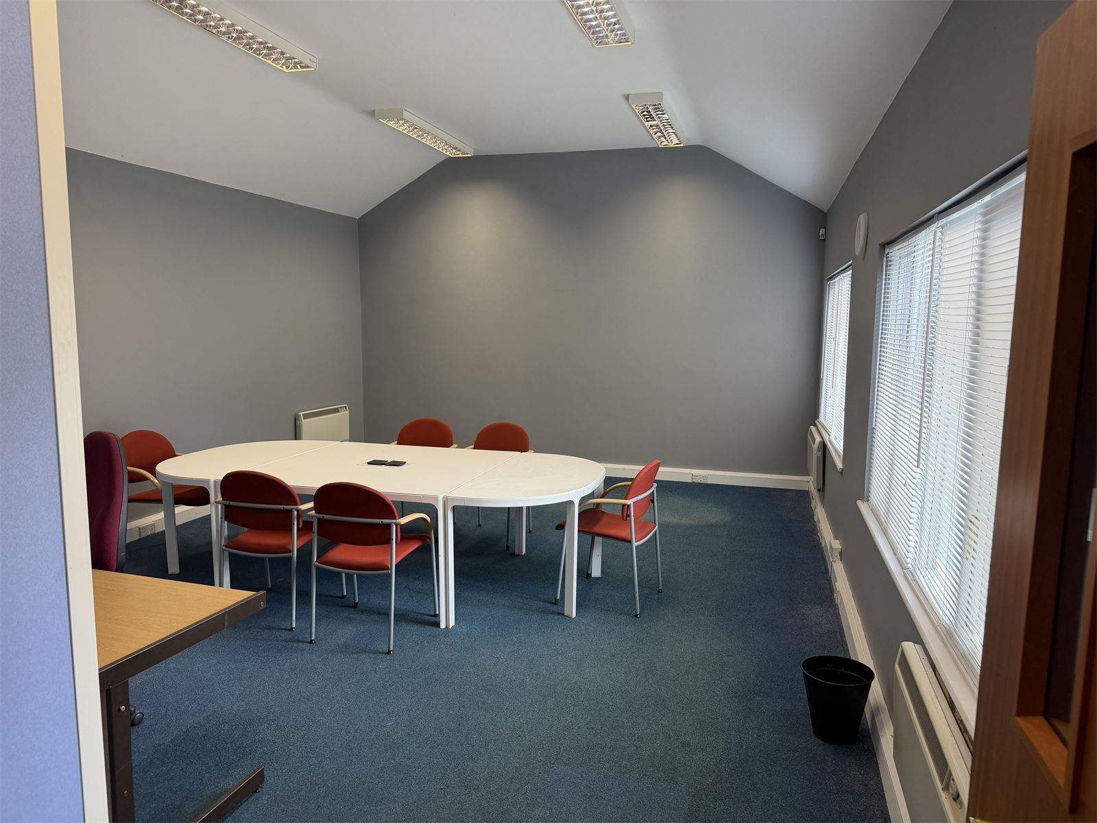 Walden Rd, Saffron Walden to rent Interior Photo- Image 1 of 3