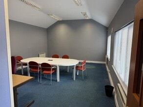 Walden Rd, Saffron Walden to rent Interior Photo- Image 1 of 3