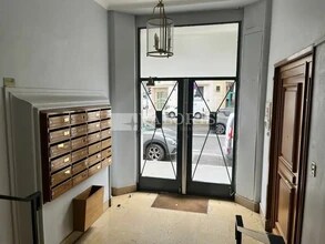 Office in Lyon to rent Interior Photo- Image 1 of 7