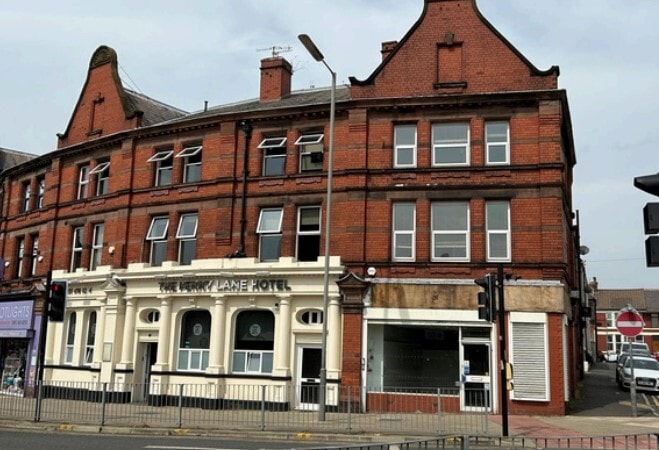 6 Smithdown Pl, Liverpool to rent Building Photo- Image 1 of 2