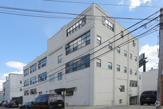 43-49 10th St, Long Island City, NY for sale Building Photo- Image 1 of 1