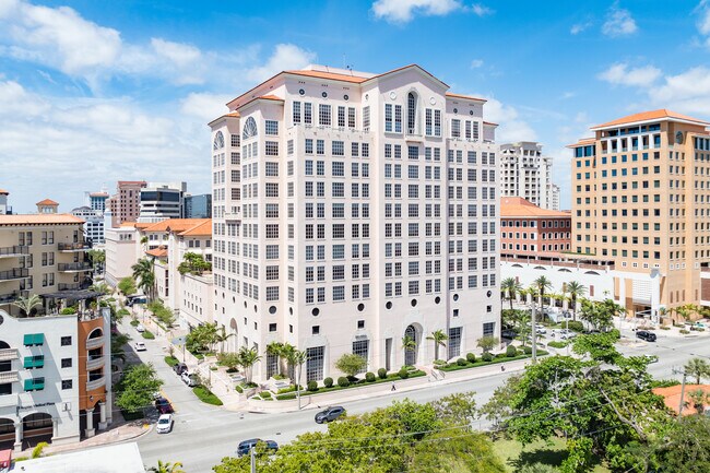 More details for 2 Alhambra Plz, Coral Gables, FL - Office to Rent