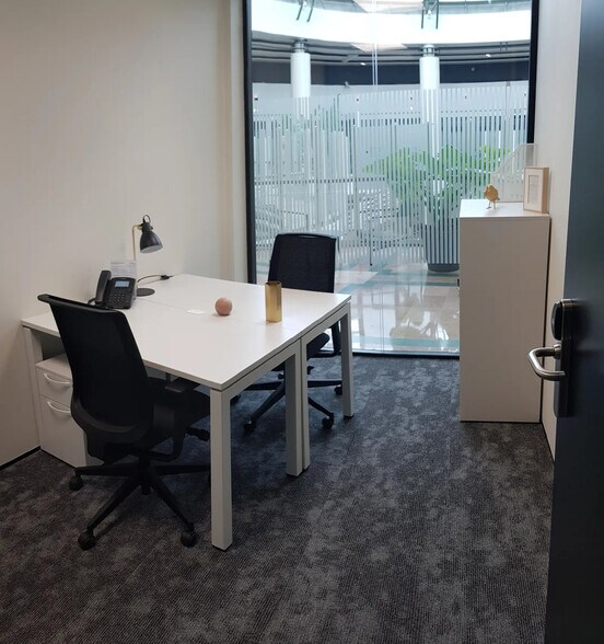 Office in Bordeaux to rent - Interior Photo - Image 3 of 10