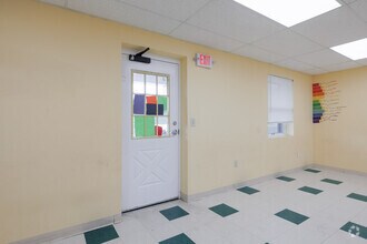 2333 Morris Ave, Union Township, NJ to rent Interior Photo- Image 2 of 5