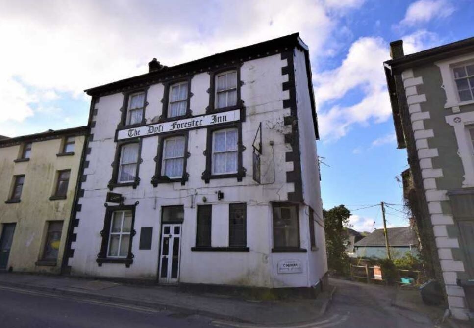 Heol Y Doll, Machynlleth for sale Primary Photo- Image 1 of 1