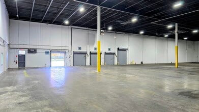 1 Newbold Rd, Fairless Hills, PA to rent Interior Photo- Image 2 of 6