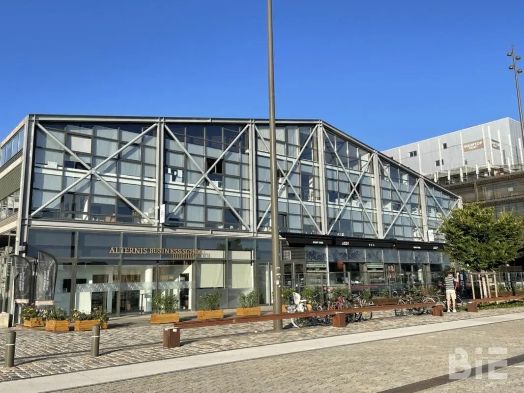 Office in Bordeaux to rent Building Photo- Image 1 of 12