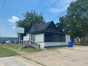 605 E Central Ave, Miami, OK for sale Primary Photo- Image 1 of 11