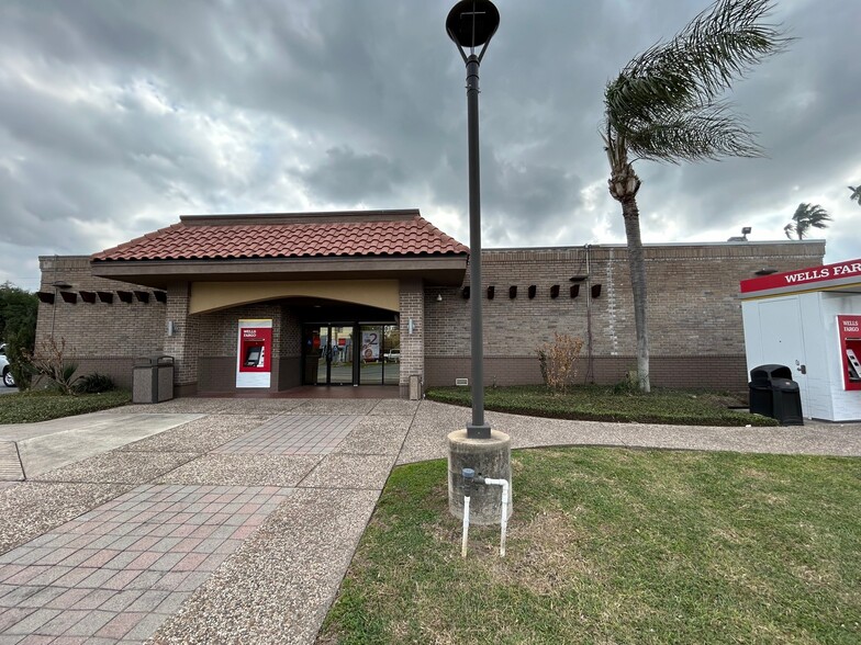 2514 Southmost Rd, Brownsville, TX for sale - Building Photo - Image 1 of 5