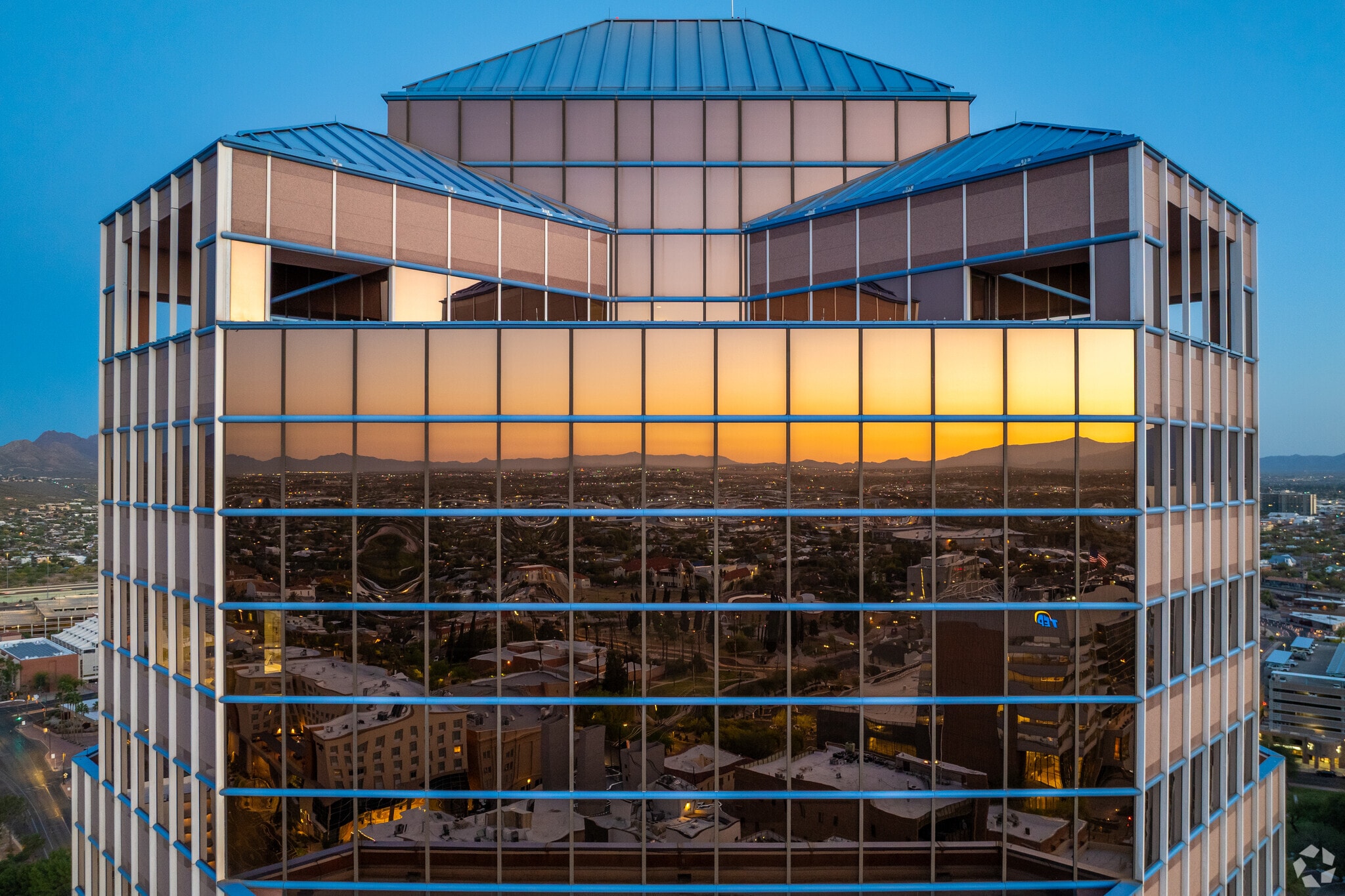 1 S Church Ave, Tucson, AZ to rent Building Photo- Image 1 of 8