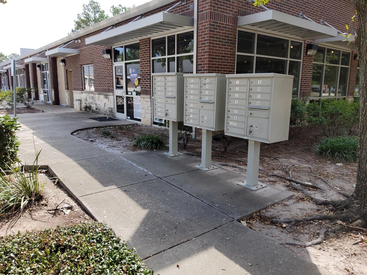 2870 Gessner Rd, Houston 77080 Office Space Available