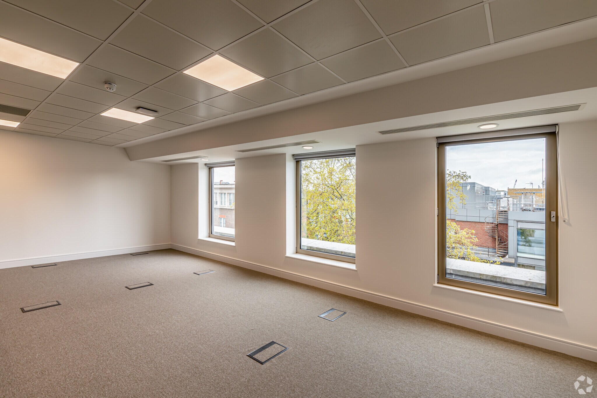 60 Cannon St, London to rent Interior Photo- Image 1 of 4