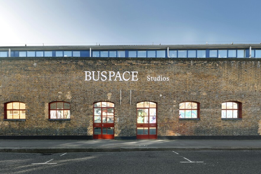 5 Conlan St, London to rent - Building Photo - Image 1 of 16