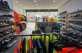 Streatham High Rd, London to rent Interior Photo- Image 2 of 3