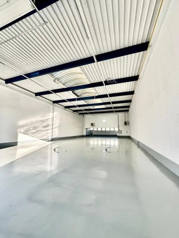 Light Industrial in Bonneuil-sur-Marne to rent Building Photo- Image 1 of 8