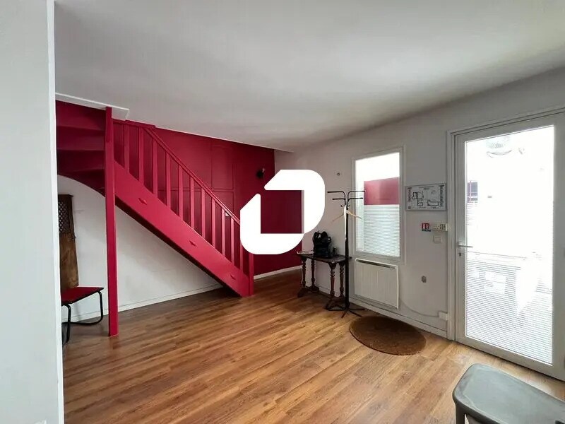 Office in Malakoff for sale Interior Photo- Image 1 of 8