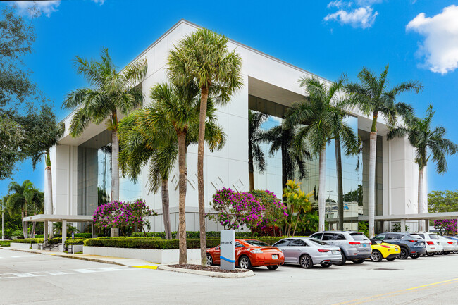 More details for 2000 Glades Rd, Boca Raton, FL - Office for Rent