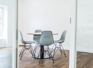 146 Clerkenwell Rd, London to rent Interior Photo- Image 2 of 5