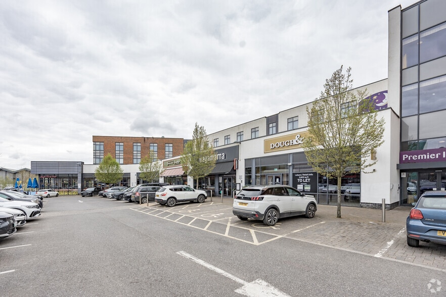 St Stephens Pl, Trowbridge to rent - Building Photo - Image 2 of 4
