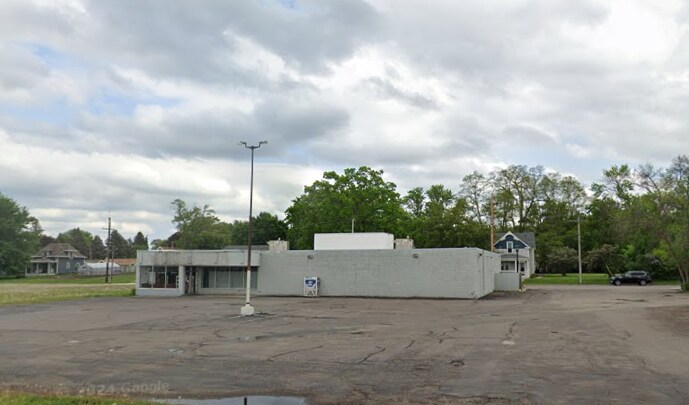 10740 Railroad Ave, Chisago City, MN for rent - Building Photo - Image 1 of 3